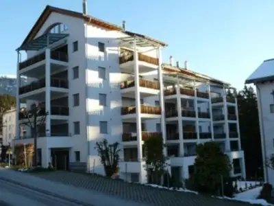 Ferienwohnung für 4 Personen in Laax 8/9
