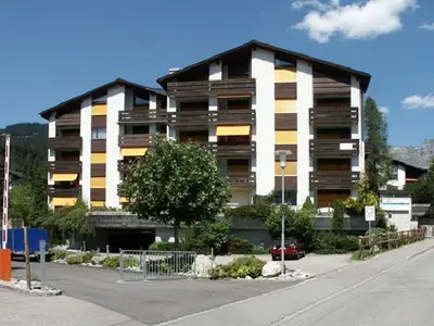 Ferienwohnung für 4 Personen in Laax 1/10