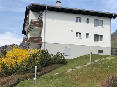 Ferienwohnung für 5 Personen in Laax 2/10