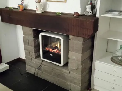 Kamin nicht in Betrieb aber mit Feuerstellen Effekt