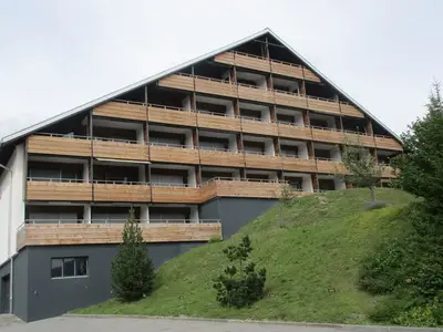 Ferienwohnung für 3 Personen in Laax 2/10