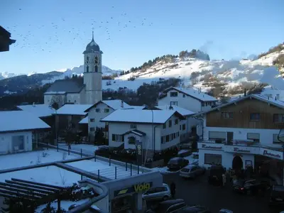 Ferienwohnung für 6 Personen in Laax 3/10