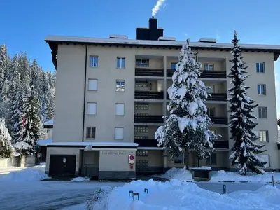 Ferienwohnung für 5 Personen in Laax 2/10