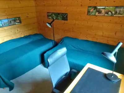 Schlafzimmer 1