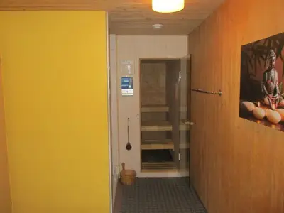 Ferienwohnung für 3 Personen in Laax 9/10