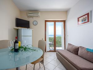 23505198-Ferienwohnung-4-Labin-300x225-2