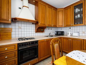 23753969-Ferienwohnung-6-Labin-300x225-4