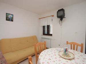 18323966-Ferienwohnung-4-Labin-300x225-2