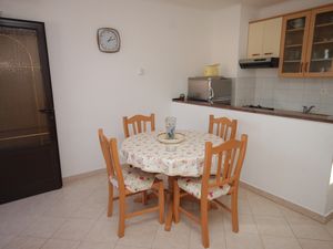 18323966-Ferienwohnung-4-Labin-300x225-3