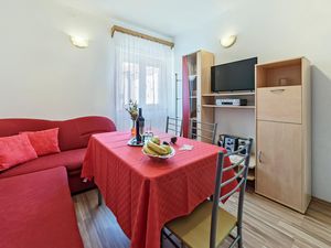 23747695-Ferienwohnung-3-Labin-300x225-4