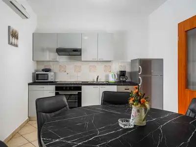 Ferienwohnung für 5 Personen (53 m²) in Labin 2/10