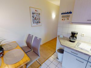 23520273-Ferienwohnung-4-Laboe-300x225-4