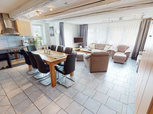 23520334-Ferienwohnung-8-Laboe-300x225-0