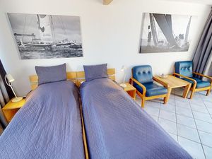 23520335-Ferienwohnung-8-Laboe-300x225-0