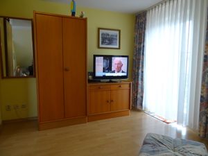 23644702-Ferienwohnung-6-Laboe-300x225-2