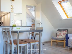 23520339-Ferienwohnung-4-Laboe-300x225-3