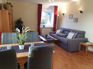 23520330-Ferienwohnung-4-Laboe-300x225-0