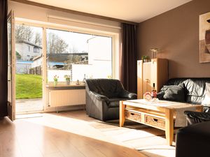 23520275-Ferienwohnung-6-Laboe-300x225-1