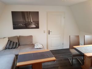 23988710-Ferienwohnung-6-Laboe-300x225-1