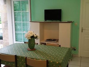 23337842-Ferienwohnung-2-Labruguière-300x225-5