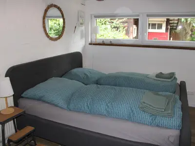 Schlafzimmer mit Doppelbett 180 x 200cm