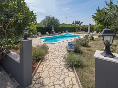 pool