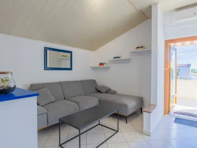 Ferienwohnung für 4 Personen (50 m²) in Ladrovići 6/10
