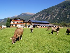 2607983-Ferienwohnung-5-Längenfeld-300x225-1