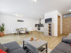 21651789-Ferienwohnung-5-Längenfeld-300x225-0