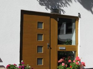 2608155-Ferienwohnung-3-Längenfeld-300x225-1