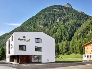 Ferienwohnung für 6 Personen (69 m²) in Längenfeld