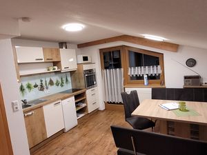 2608016-Ferienwohnung-4-Längenfeld-300x225-5