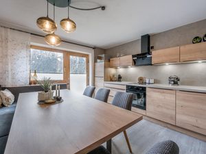 23952709-Ferienwohnung-7-Längenfeld-300x225-1