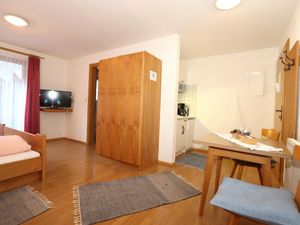 23896344-Ferienwohnung-5-Längenfeld-300x225-2