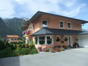 Ferienwohnung für 4 Personen (45 m²) in Längenfeld