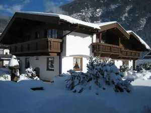 Ferienwohnung für 4 Personen (65 m²) in Längenfeld