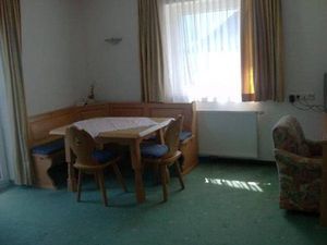 2609170-Ferienwohnung-4-Längenfeld-300x225-4