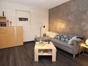 23393251-Ferienwohnung-2-Lage-300x225-1