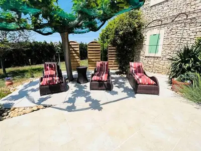 Ferienwohnung für 11 Personen (120 m²) in Lagnes 7/10