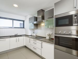 23544810-Ferienwohnung-6-Lagos-300x225-3