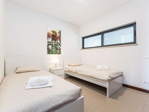 23703890-Ferienwohnung-4-Lagos-300x225-4