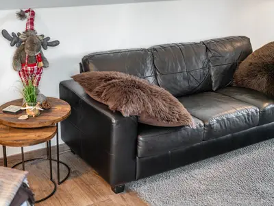 Photo, INSIDE, OUTSIDE