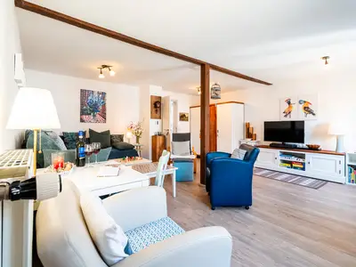 Photo, INSIDE, OUTSIDE