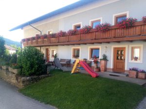 23438127-Ferienwohnung-5-Lam-300x225-0