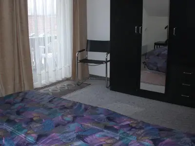 Schlafzi. mit Balkon