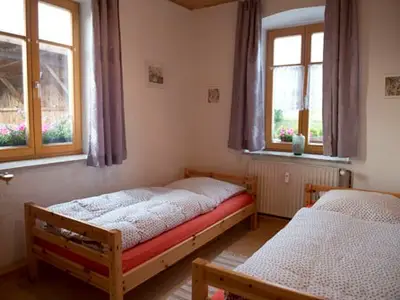 Schlafzimmer 1