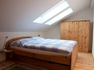 Schlafzimmer 2