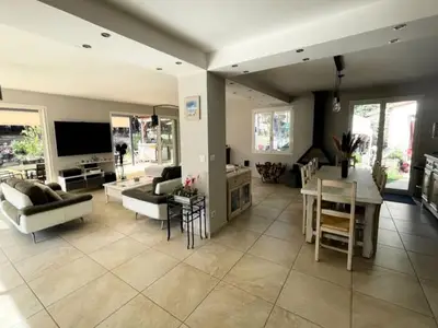 Ferienwohnung für 9 Personen (150 m²) in Lambesc 8/10