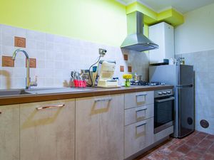 23746091-Ferienwohnung-6-Lamporecchio-300x225-4