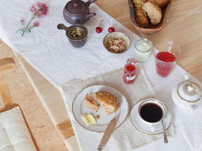 Leckeres Frühstück mit regionalen Produkten